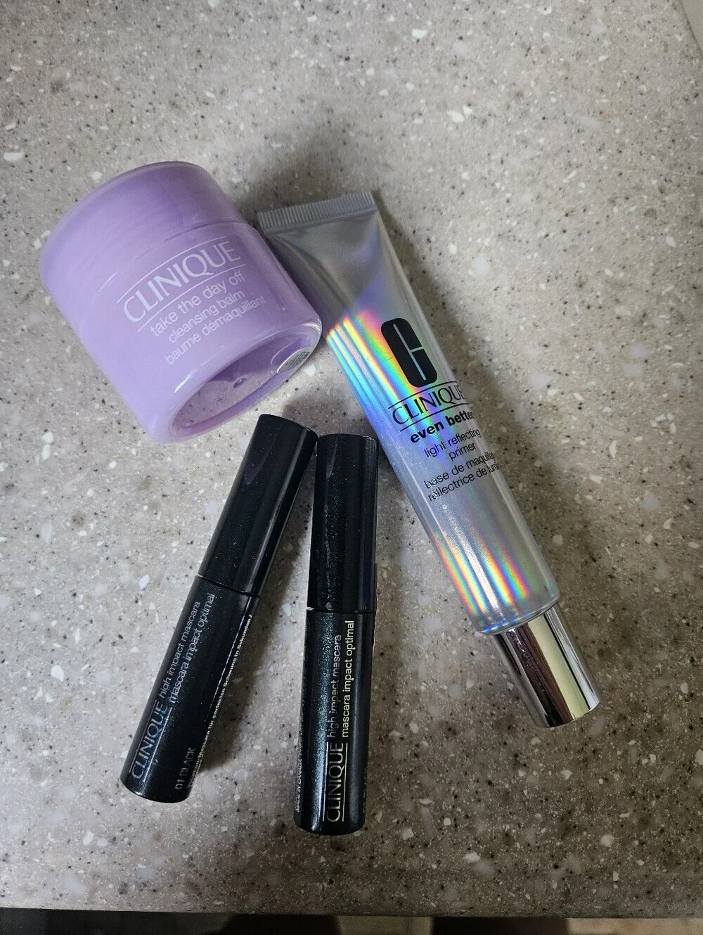 Clinique Purple Take The Day Off Balm with Black Mascaras and Primer Bundle